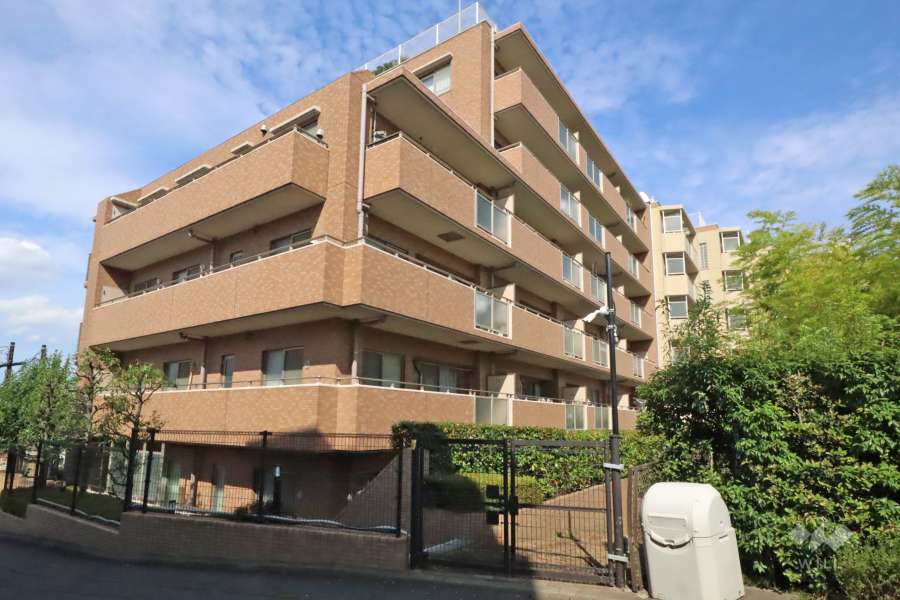 東急ドエルアルス溝口ヒルトップステージ壱番館外観(南西側から)