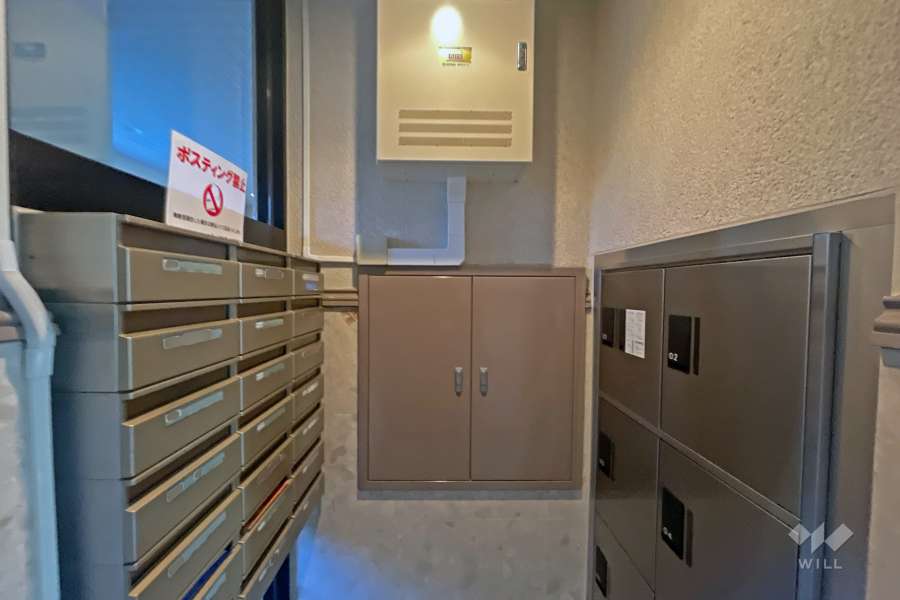 共用ポストと宅配ボックス