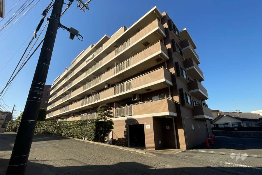 フォルスコート多摩川久地の外観（北東側から）