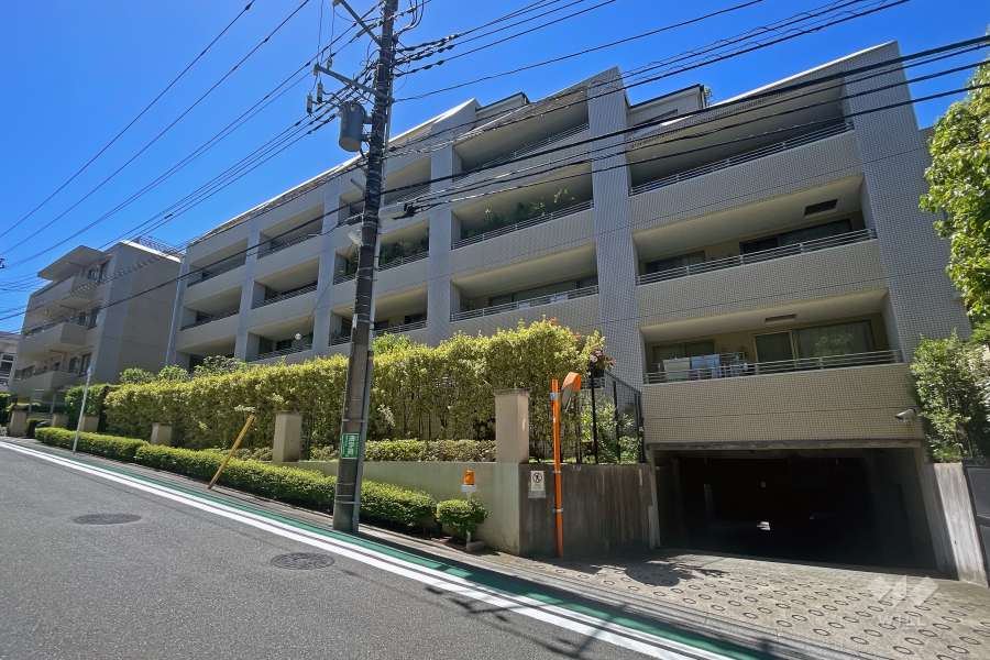 梶が谷パークホームズの外観（北東側から）