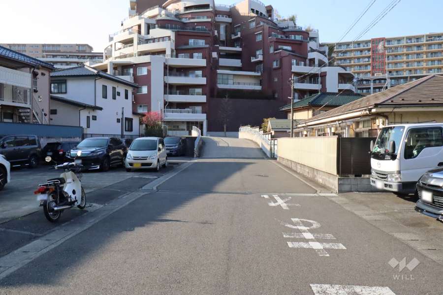 敷地東側の前面道路　