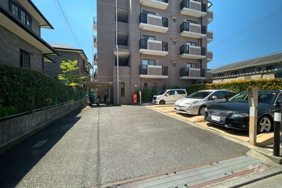 敷地内駐車場（屋外機械式）