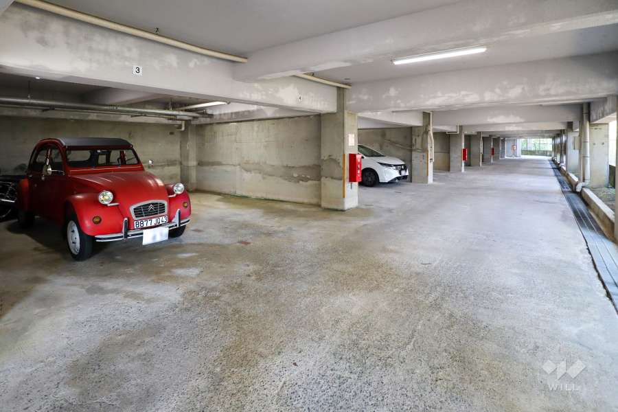敷地内駐車場（屋内平面式）