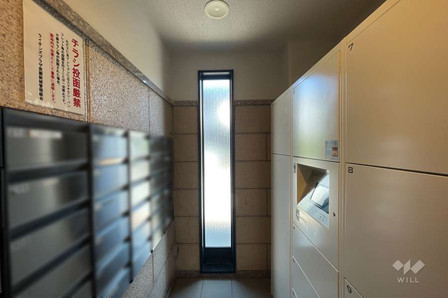 宅配ボックスと共用ポスト