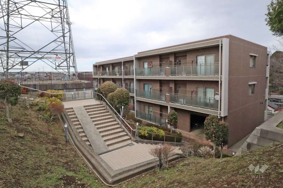プレール日吉台の外観(南側から)　