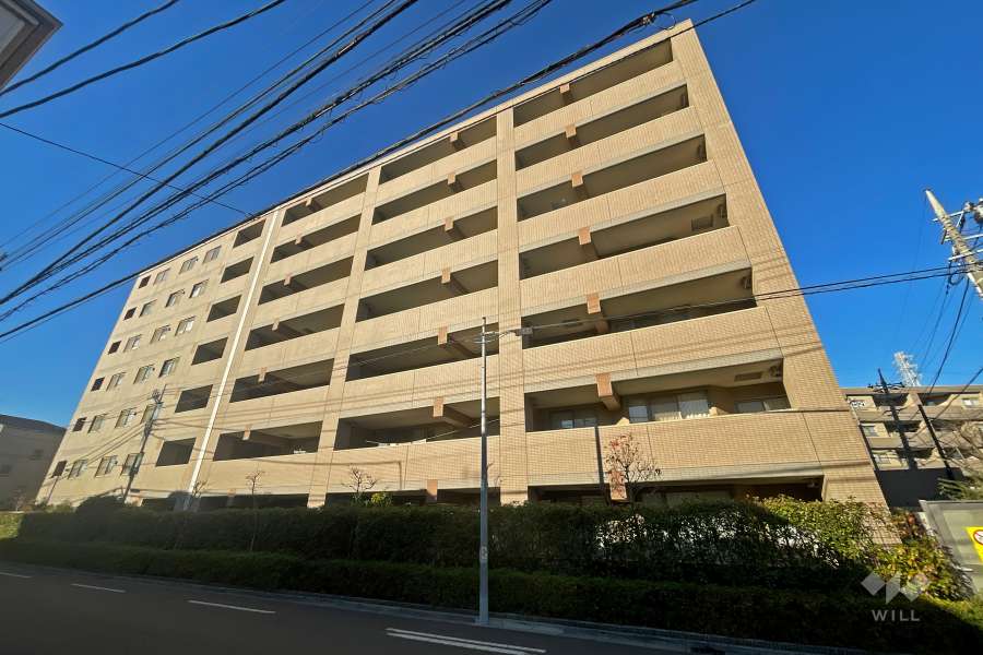 ライオンズマンション武蔵新城緑園の街弐番館の外観（南東側から）