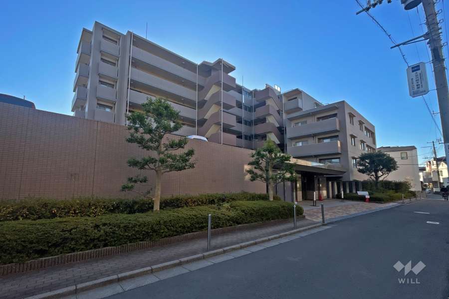 ライオンズマンション武蔵新城緑園の街弐番館の外観（北西側から）