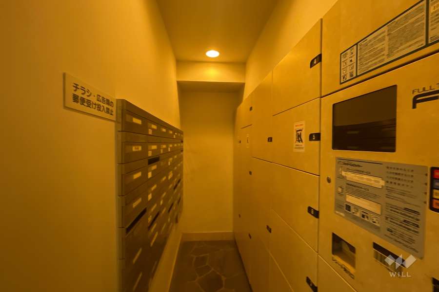 共用ポストと宅配ボックス