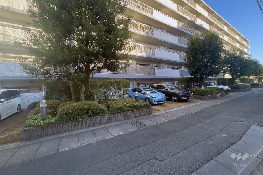 敷地内駐車場（屋外平面式）