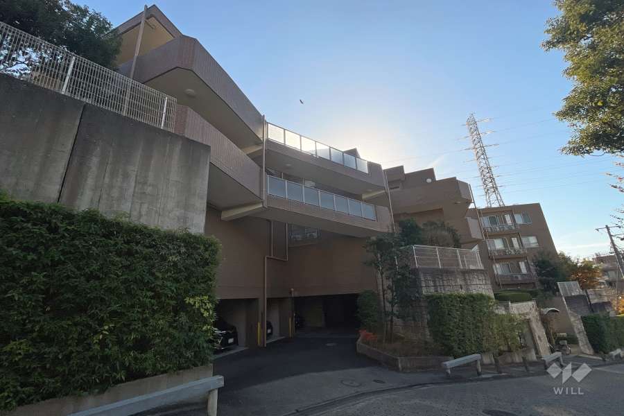 セブンフォレストヒルオークコートの外観（北東側から）