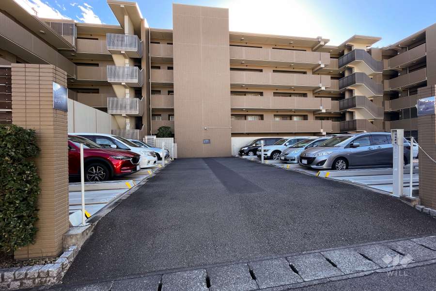 駐車場の出入り口・敷地内駐車場（屋外機械式）