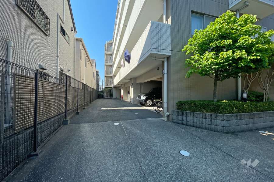 敷地内駐車場（屋内平面式）