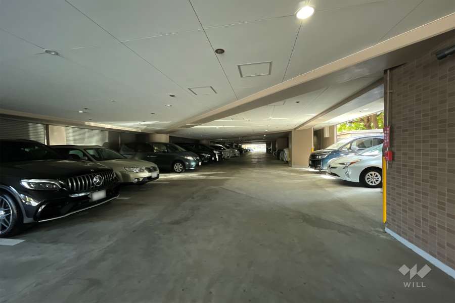 敷地内駐車場（屋内平面式）