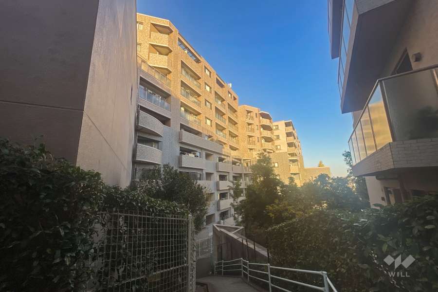 ジェイパーク溝の口ヒルズの外観（東側から）