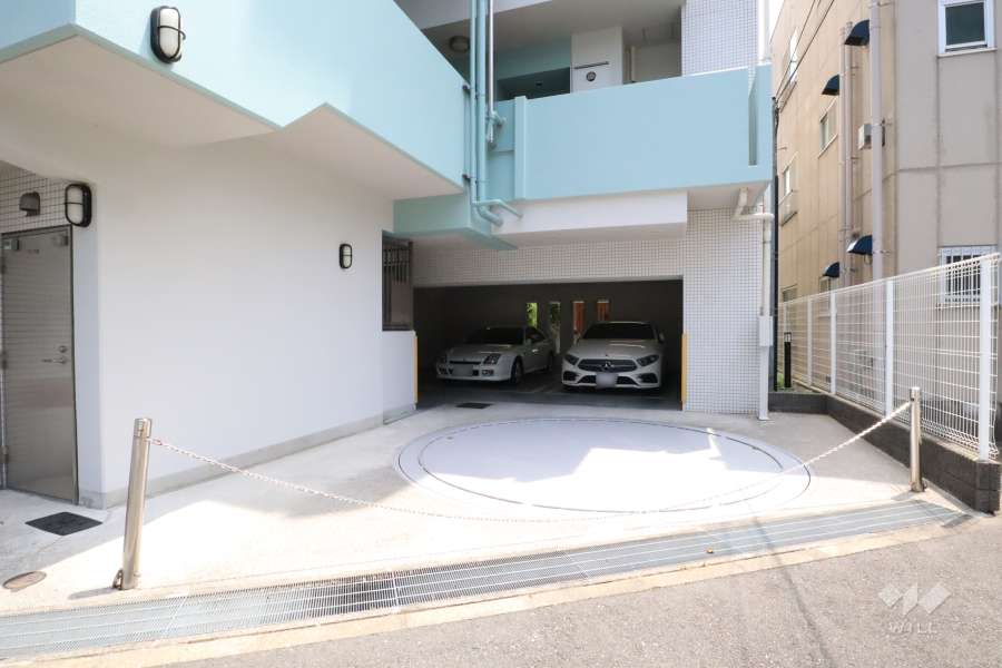 敷地内駐車場（屋内平面式）