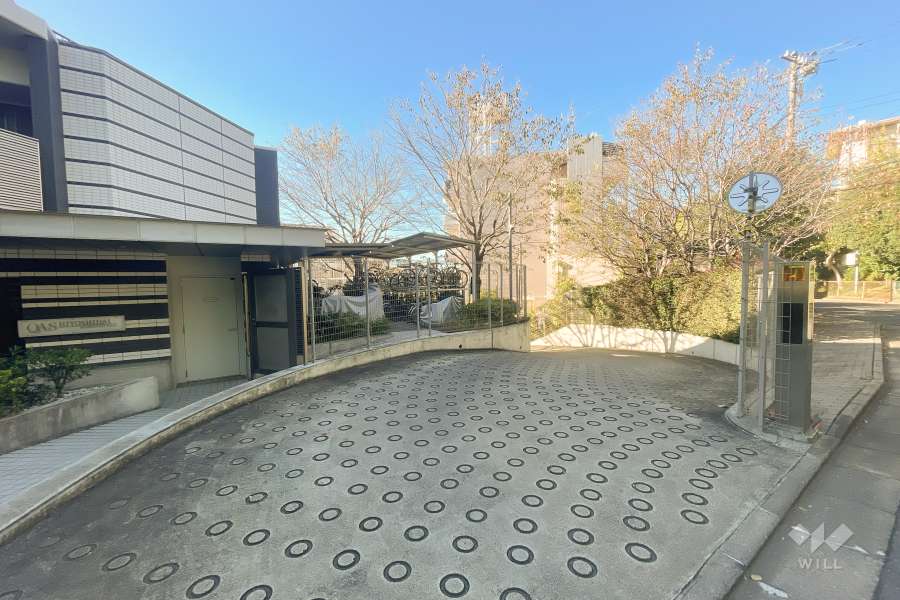 駐車場の出入口