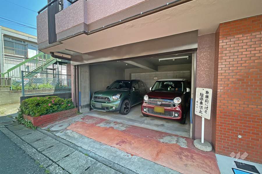 敷地内駐車場（屋内平面式）