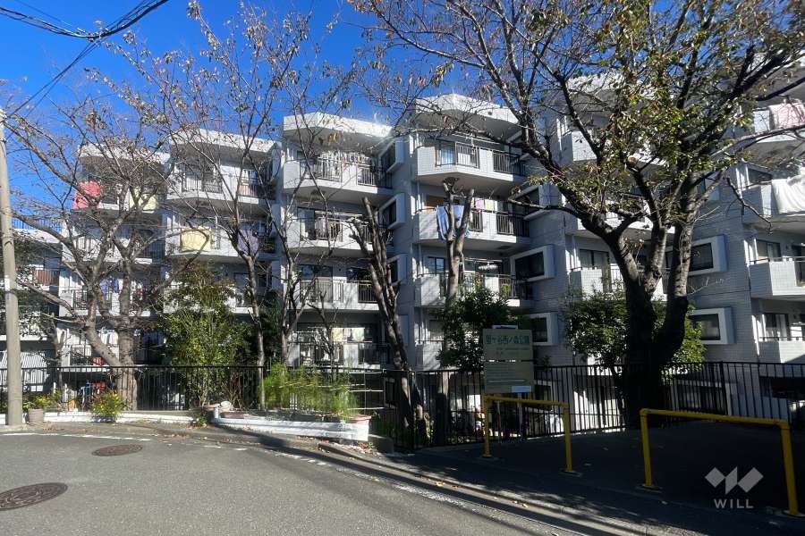 サンライン日吉ハイツの外観（北西側から）