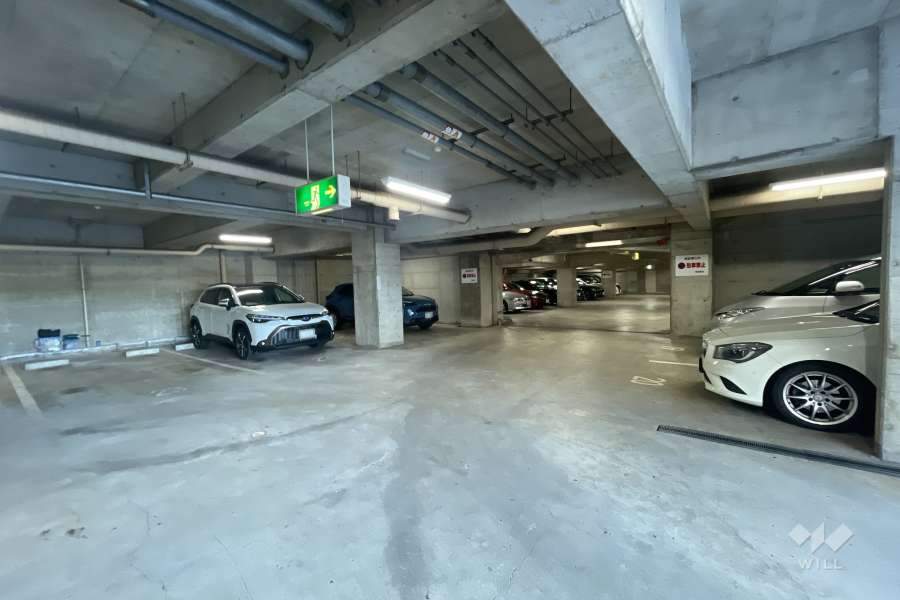 敷地内駐車場（屋内平面式）