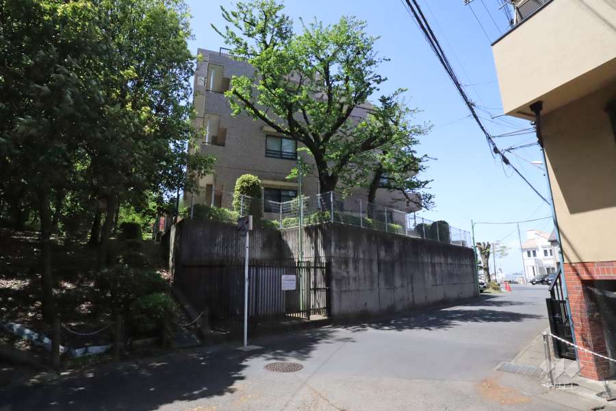 溝の口北パークホームズの外観(南東側から)