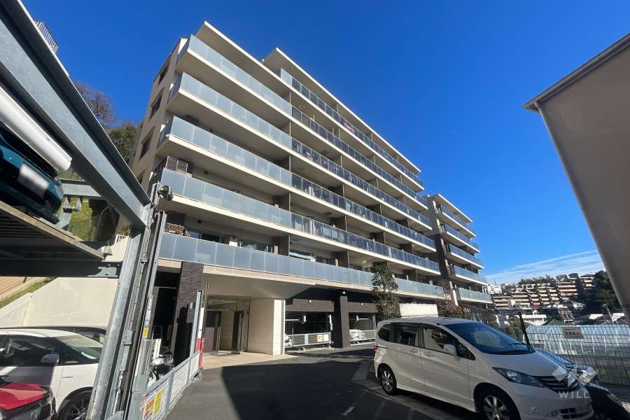 ポレスター日吉の外観（西側から）