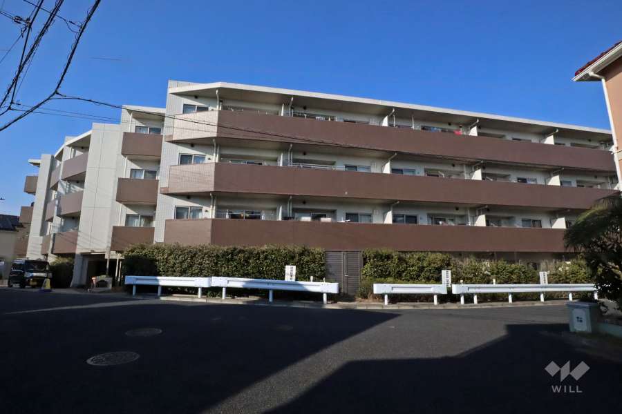 パレステージ日吉さくらが丘の外観（南側から）