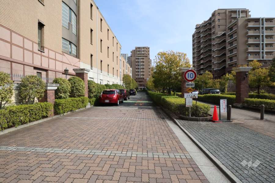 敷地内駐車場（屋外平面式）