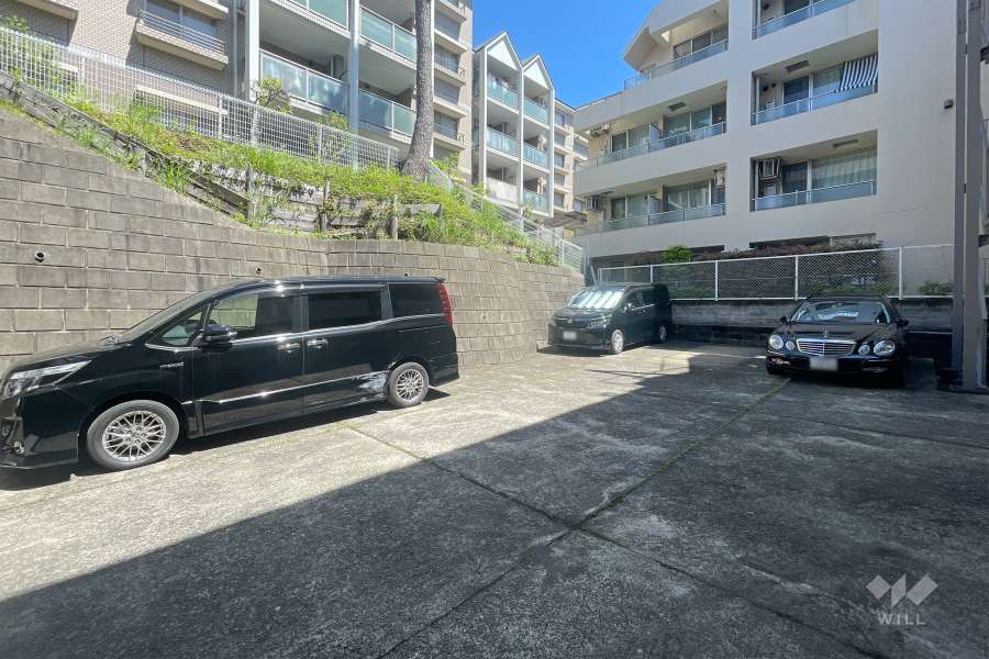 敷地内駐車場（屋外平面式）　