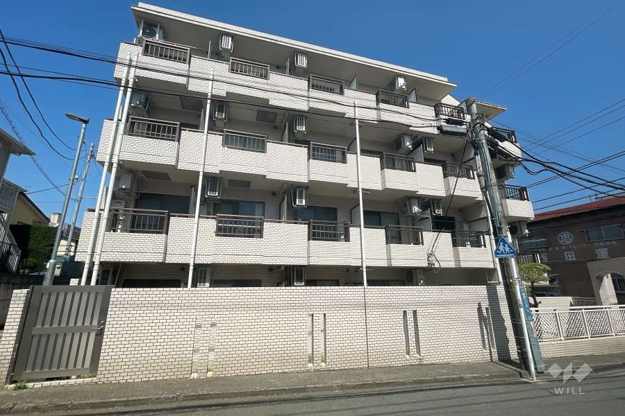 ハイタウン多摩川No.2の外観（南東側から）