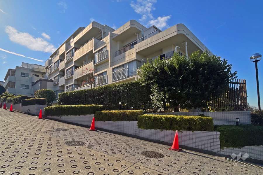 久末アーバンコンフォートの外観（南東側から）