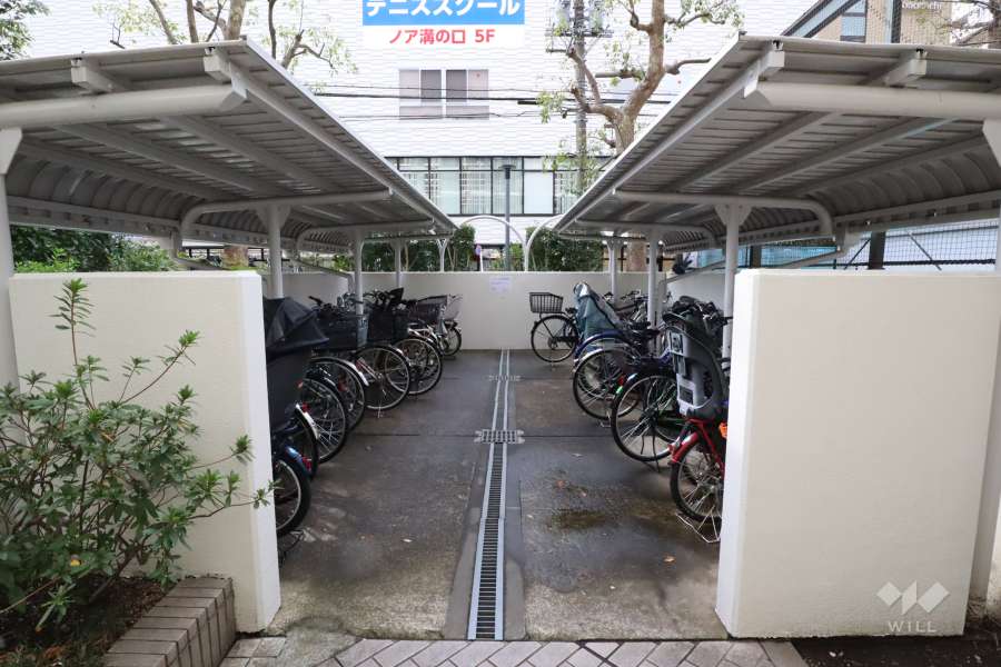 駐輪場（屋根付き） 