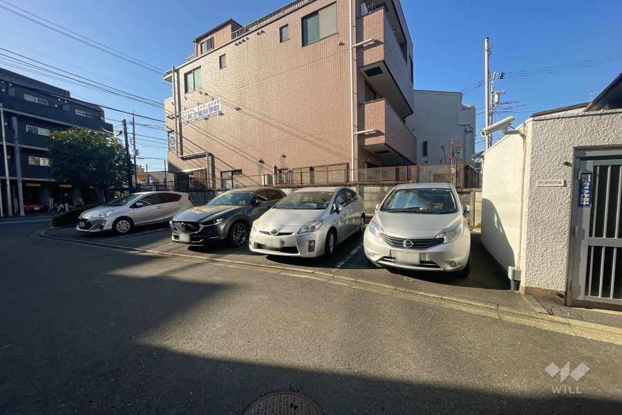 敷地内駐車場（屋外平面式）　