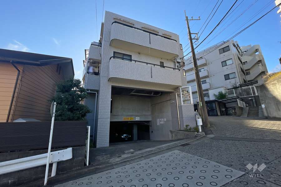 ブライトコーポ日吉Ａ棟の外観（北東側から）