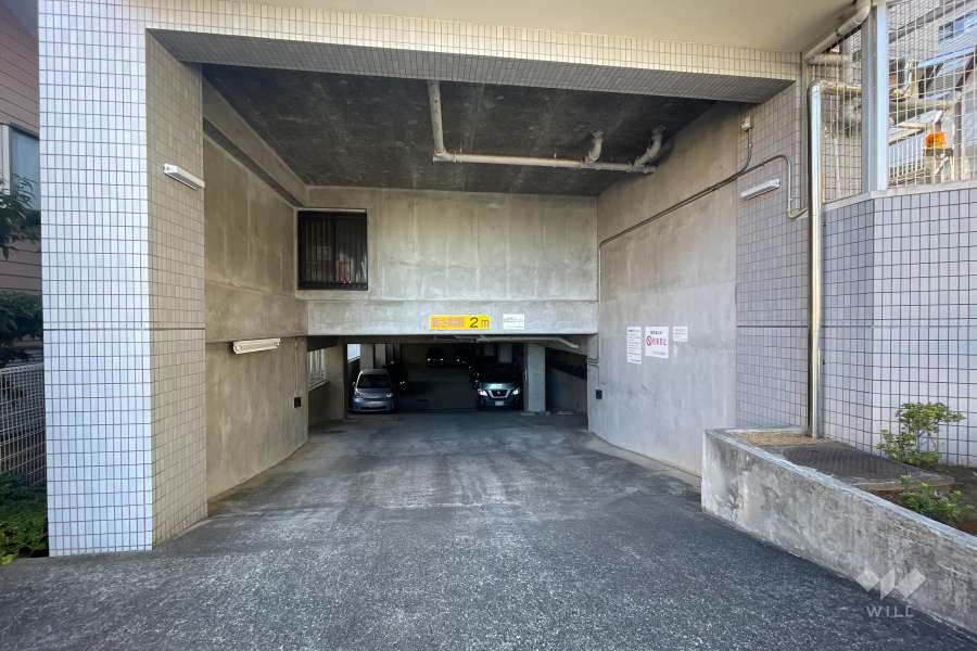 敷地内駐車場（屋内平面式）