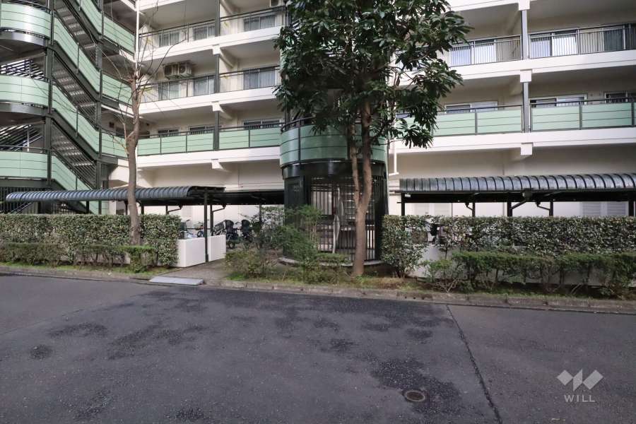 駐輪場（屋根付き）