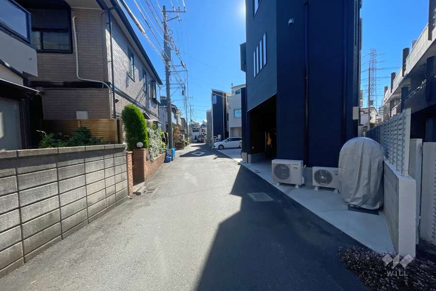 敷地東側の前面道路　