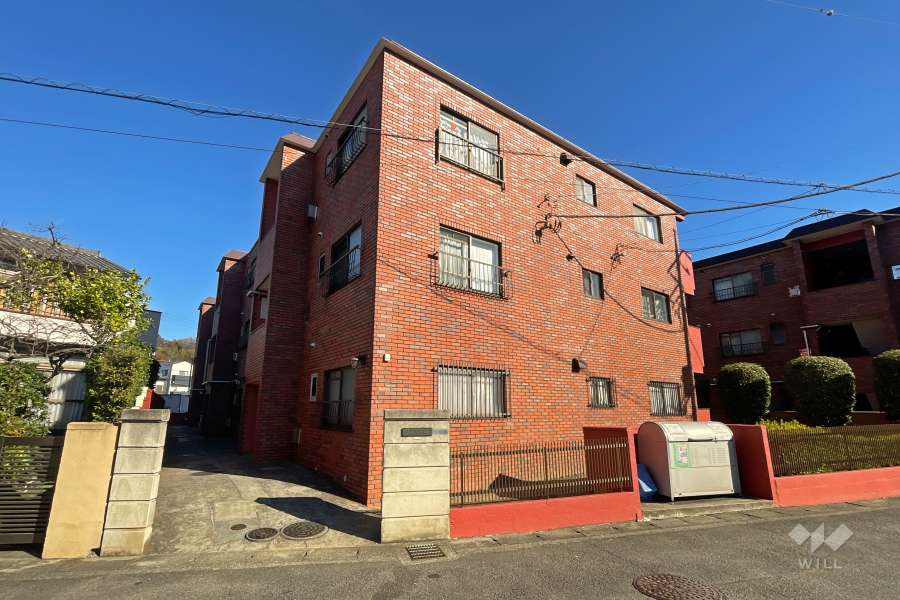 メゾン富士エースB棟の外観（南西側から）