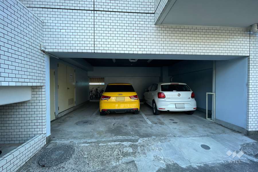 敷地内駐車場（屋内平面式）