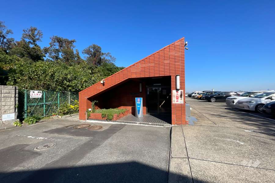 溝の口パークハイムユニの外観（南西側から）