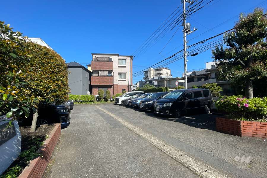 敷地内駐車場（屋外平面式）