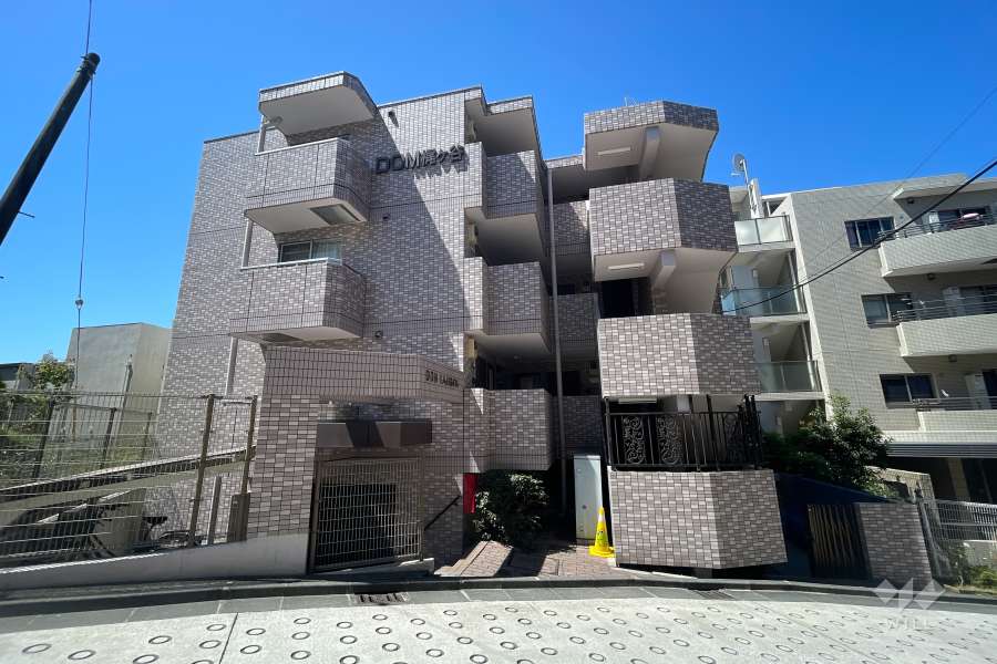 ドム梶ヶ谷の外観（東側から)