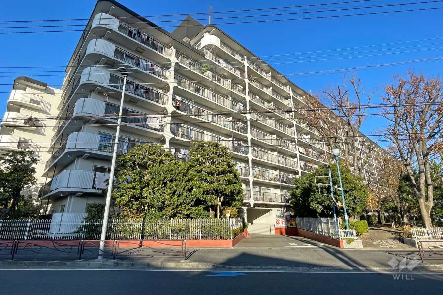 日商岩井溝の口マンションＡ棟の外観（南西側から）