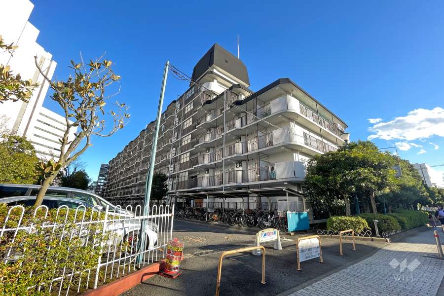 日商岩井溝の口マンションＡ棟の外観（北西側から）