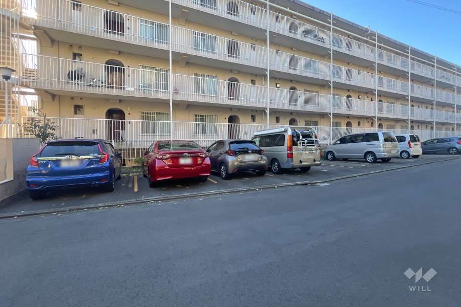 敷地内駐車場（屋外平面式）