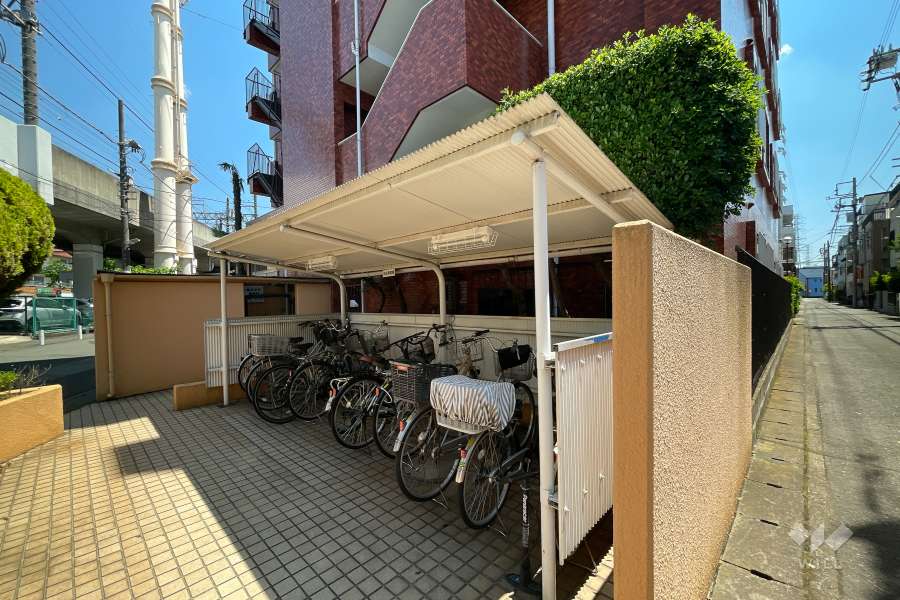 駐輪場（屋根あり）