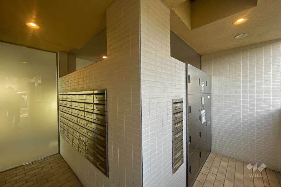 宅配ボックスと共用ポスト