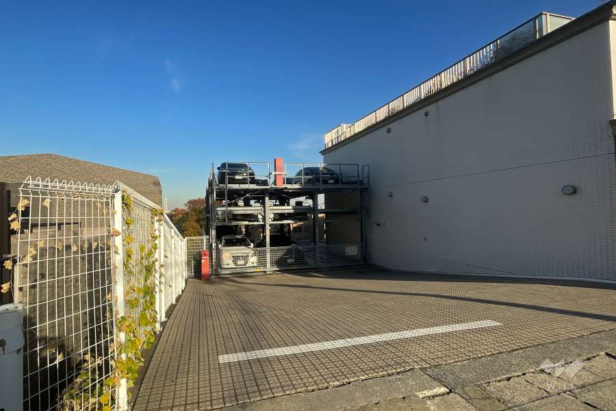 駐車場の出入り口・敷地内駐車場（屋外機械式）