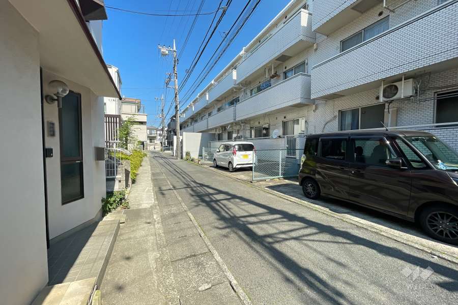 敷地南西側の前面道路　