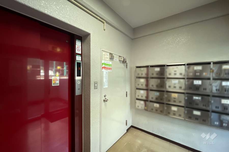 エントランスホール