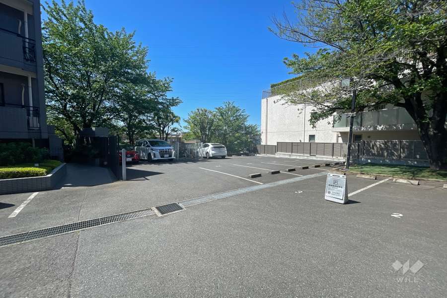 敷地内駐車場（屋外平面式）